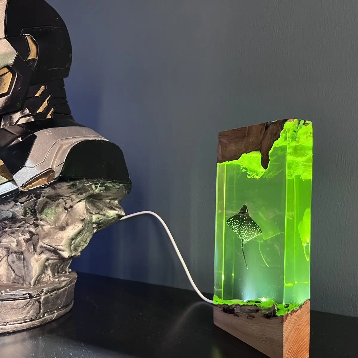 Simple Style Resin Marine Lamp Decoration Piece High-end Atmosphere Home Decoration Item Craft Birthday Gift