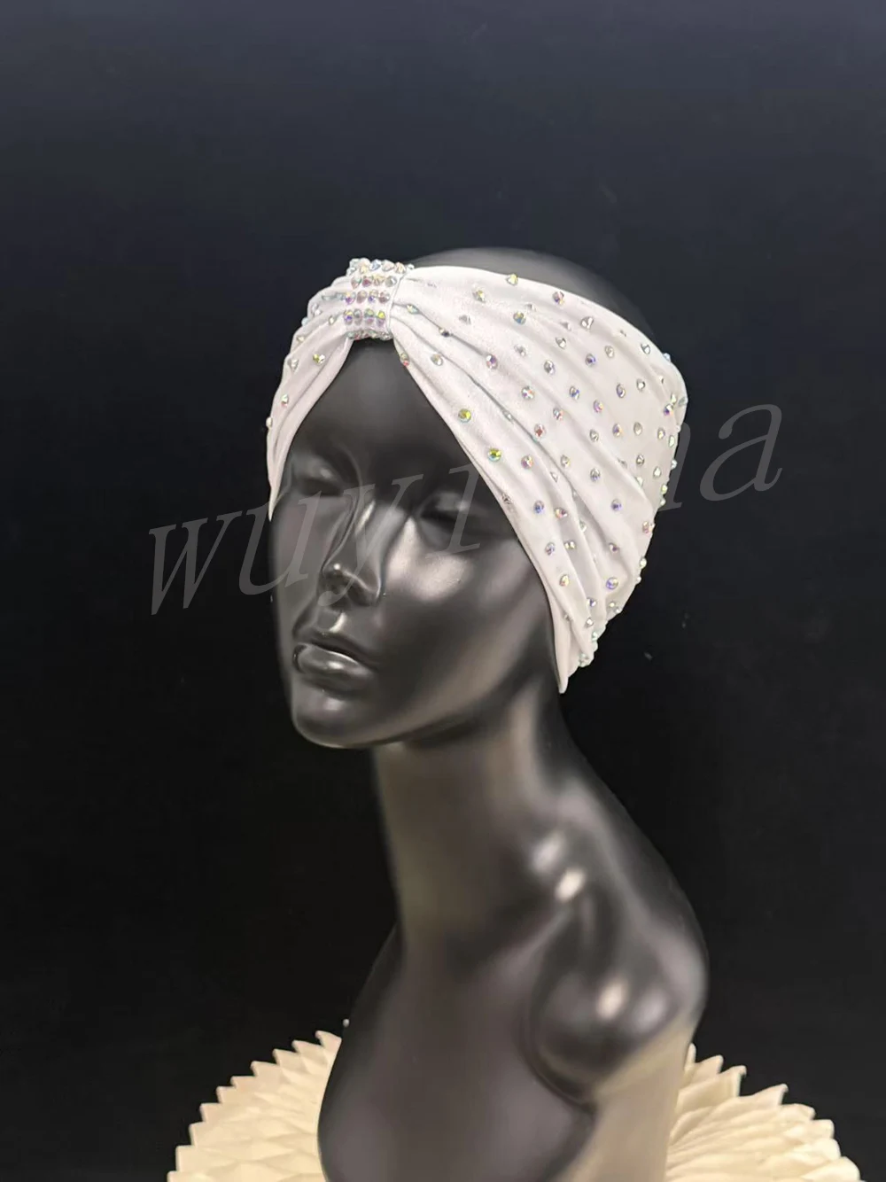 Tanzaccessoires für den lateinamerikanischen Tanz: Stirnband, Haaraccessoire, Kopfbedeckung für Tanzwettbewerbe, Kopftuch, Hut – Detail 4