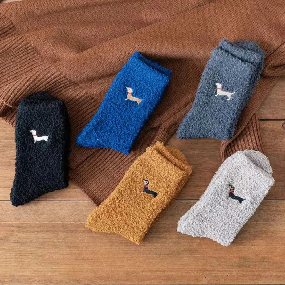 1 Pair Dachshund Dog Thicken Winter Warm Fluffy Mid Socks Men Socks Soft Coral Velvet Socks Indoor Floor Towel Socks Breathable