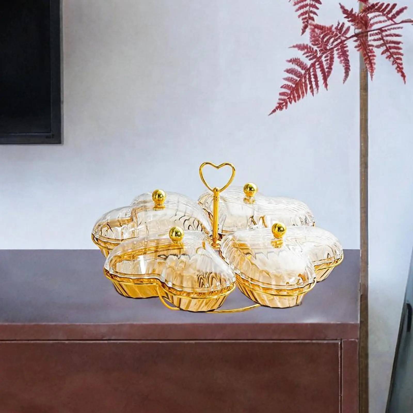Vassoio per frutta secca Piatto per antipasti Piatto per noci di caramelle a forma di cuore con coperchio diviso
