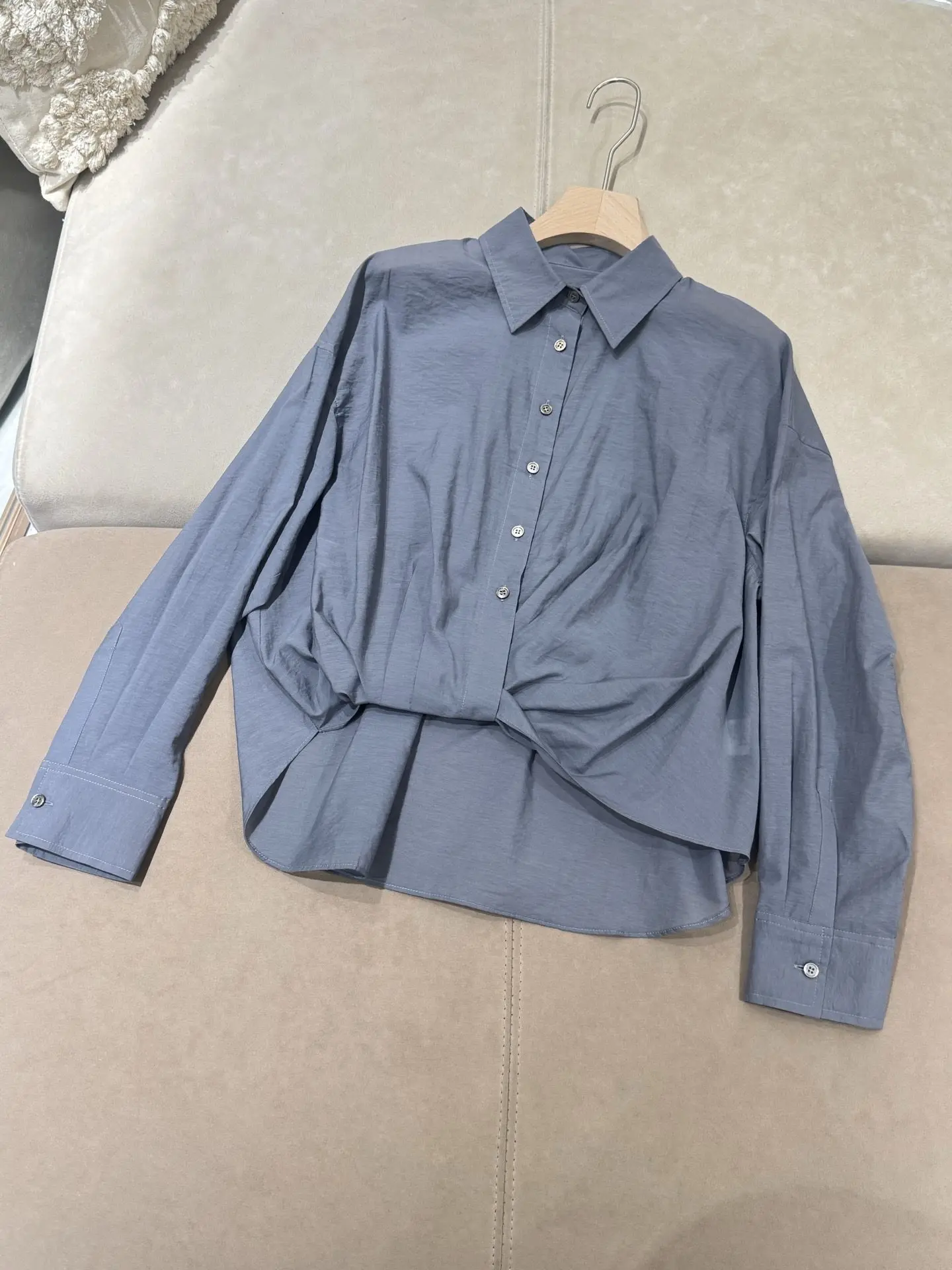 

Новый модный и универсальный повседневный комплект из ультралегкой хлопковой рубашки и брюк с широкими штанинами для женщин на раннюю весну