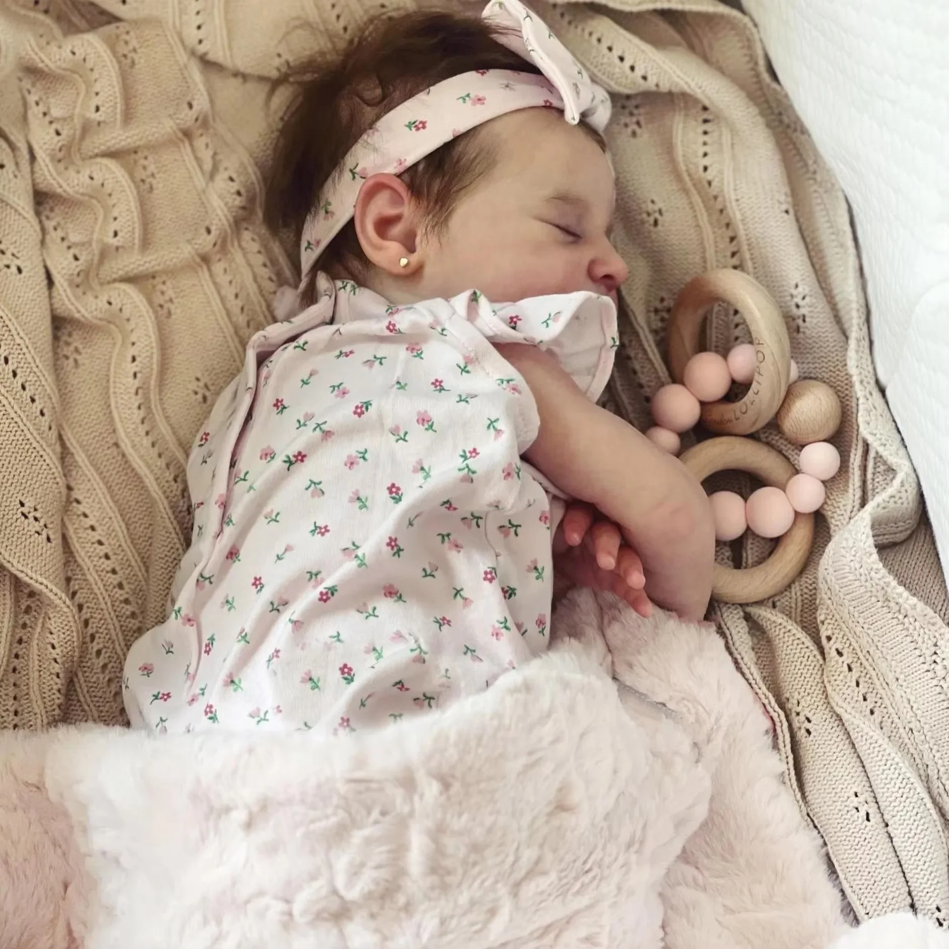 Laura Soft Cloth Body 19'' Sleeping Reborn Baby Doll Lifelike Multiple Layers Painting 3D Skin With Visible Veins Hand Root Hair