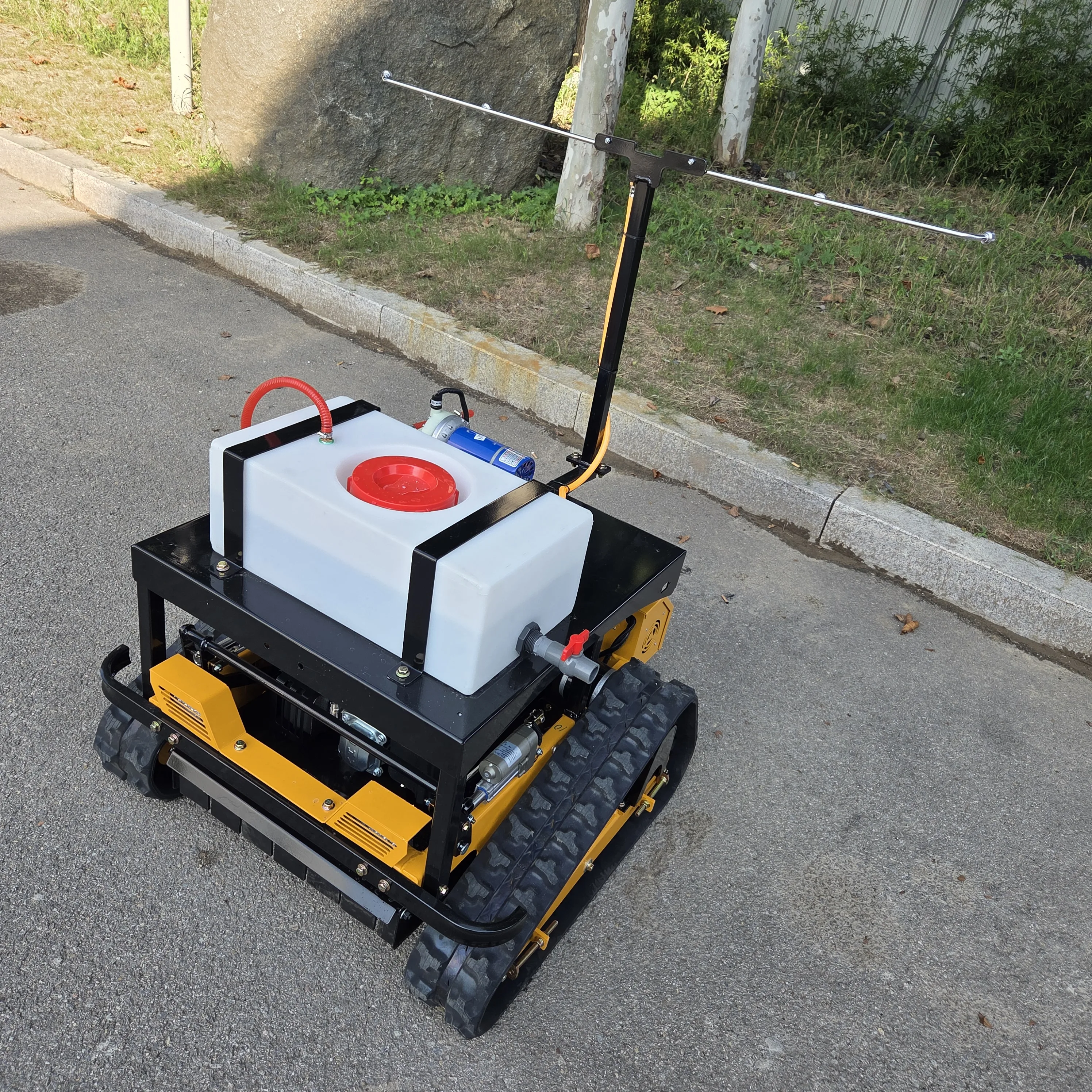 Intelligent Remote Control Spray Mower 2-in-1 30L-60L Water Tank Capacity Orchard Agriculture Sprayer Hot Selling