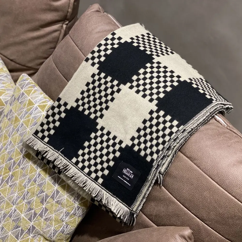 Bufanda larga femenina de lana sintética con borlas y diseño de tablero de ajedrez cálido, bufanda de estilo coreano, chal, accesorios de ropa, bufanda de Otoño Invierno