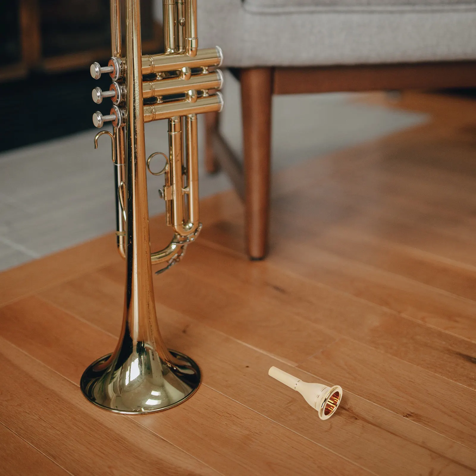 1Pcs Reliable Tuba Mouthpiece High-Density Brass Smooth Polished Surface Enhanced Air Sealing Easy Blowing Performance Tuba