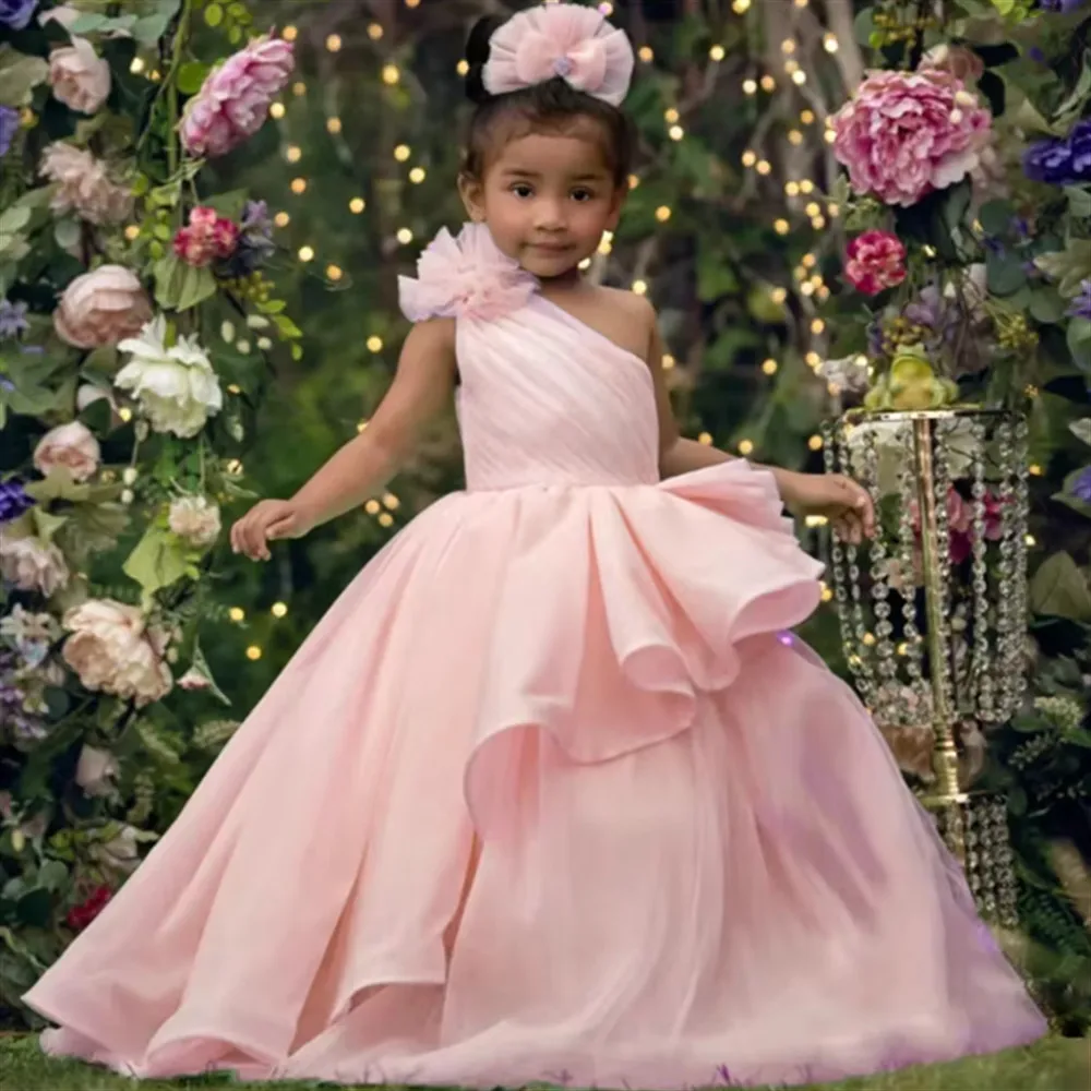

Customized Cute Flower Girl Wedding Dress One Shoulder Sleeveless Pleated Girls Birthday Party Dress Child First Communion Gown