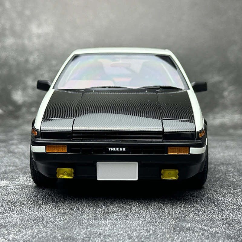 AUTOart 1/18 SCALE Toyota Sprinter Trueno (AE86) “Project D” Final version  Car model Static collection Furniture for display