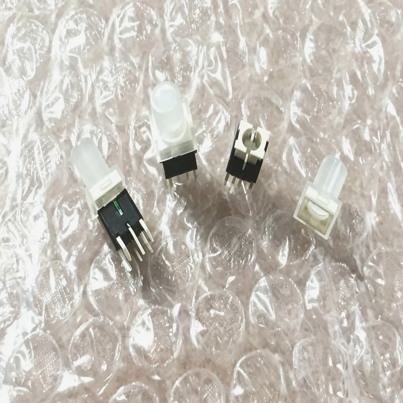 Original New 100% Import PB6149L-6 PB6149L-1 6*6*18mm Square Button with Lamp Button micro Touch Switch Green Red White
