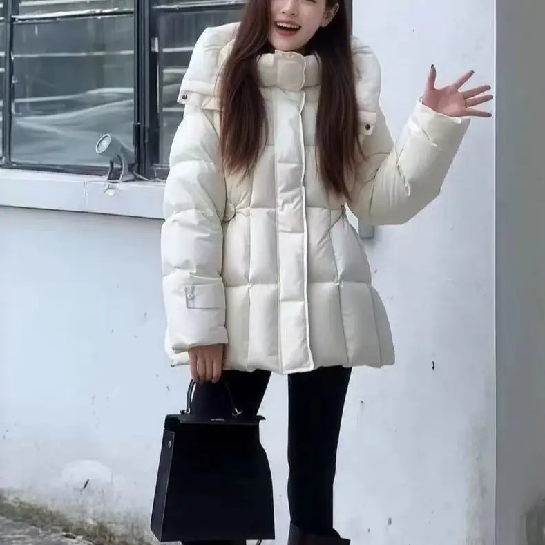 سترة نسائية جديدة موديل 2025 متوسطة الطول من القطن مع غطاء للرأس معطف شتوي سميك دافئ للنساء #4