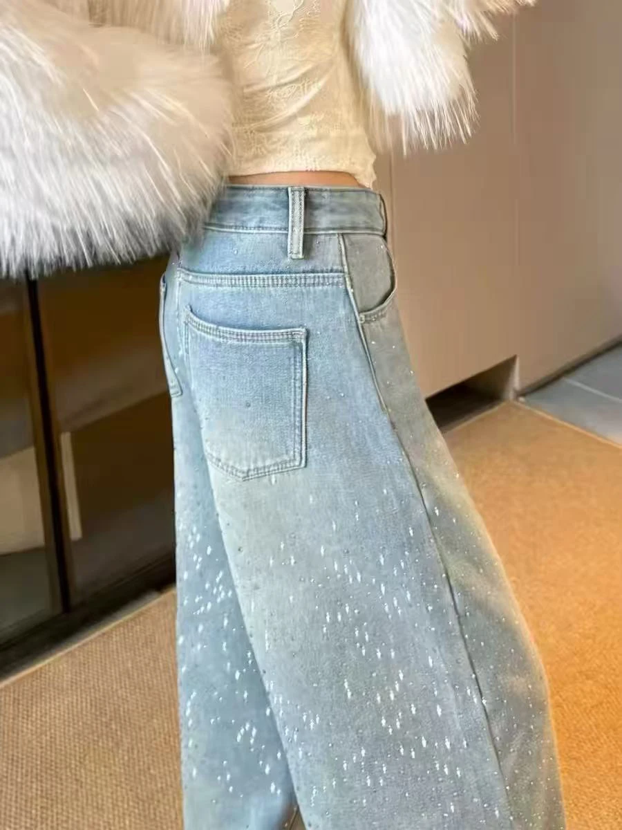 

Retro Large Size Rhinestone Denim Pants High Waist Loose Straight Leg Jeans for Pear Shaped Women Spring Season Fashion