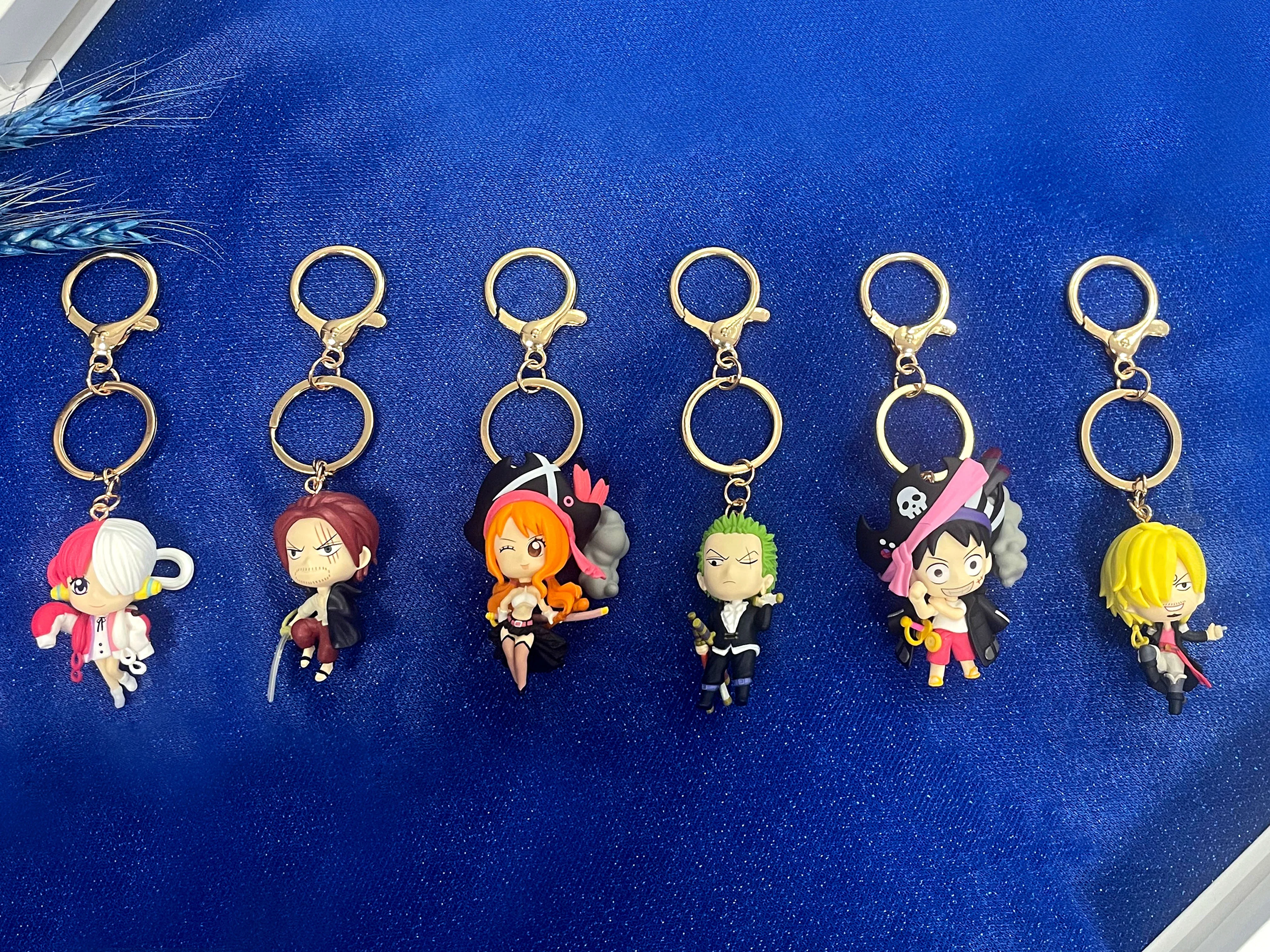 

One Piece Film Red Action Figure Blind Box Collectible Keyrings Luffy Zoro Sanji Pendant Model Toy Gift Trendy Keychains Doll