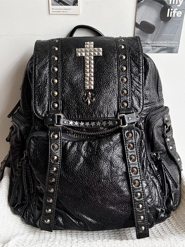 Original Design Punk Rivet Men's and Women's Cross Backpack Spice Girls Vintage School Bag Designer Backpack