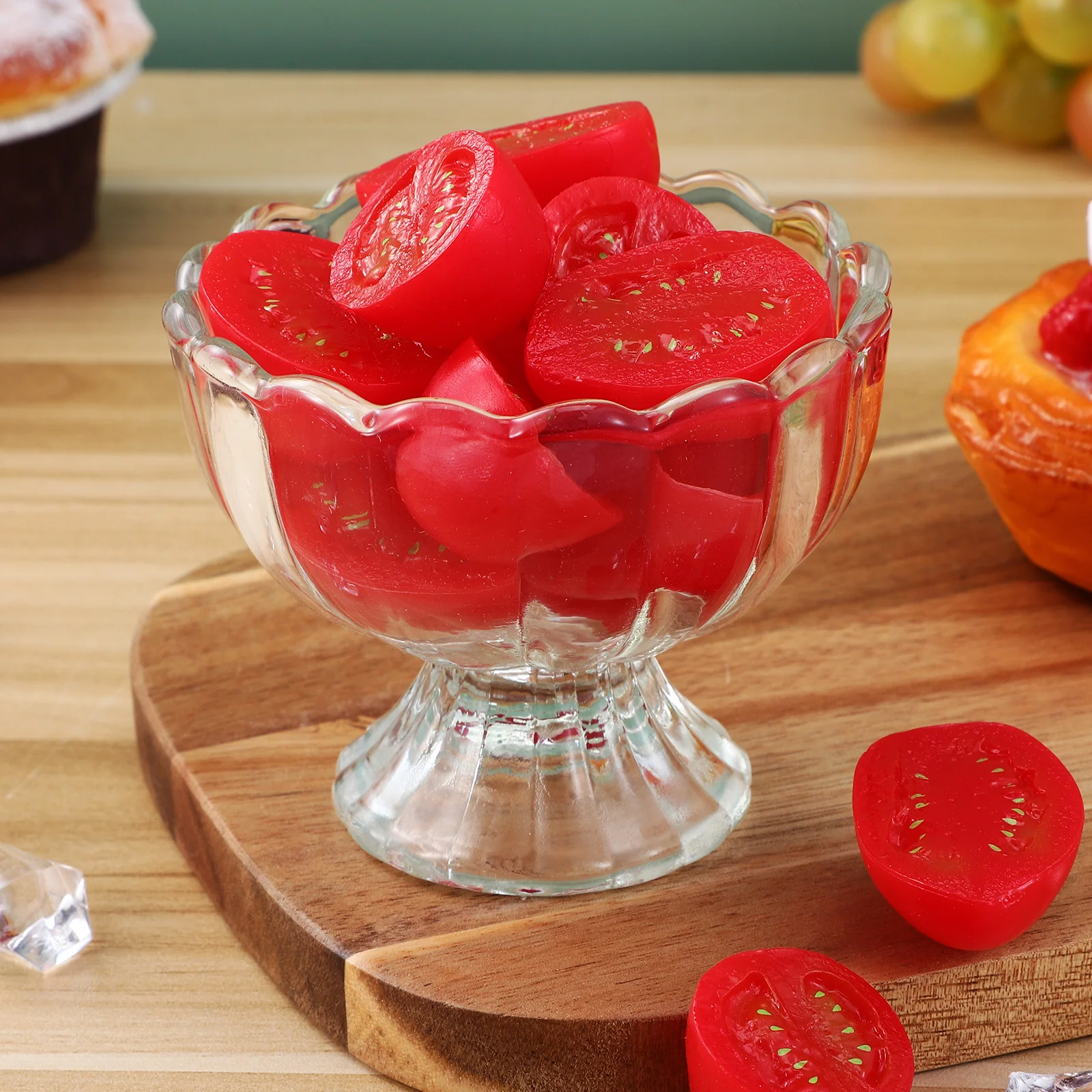 

4Pcs Glass Ice Cream Bowls Large Capacity Dessert Cups Vintage Style Reusable Sundae Bowls Clear Transparent Serving Glassware