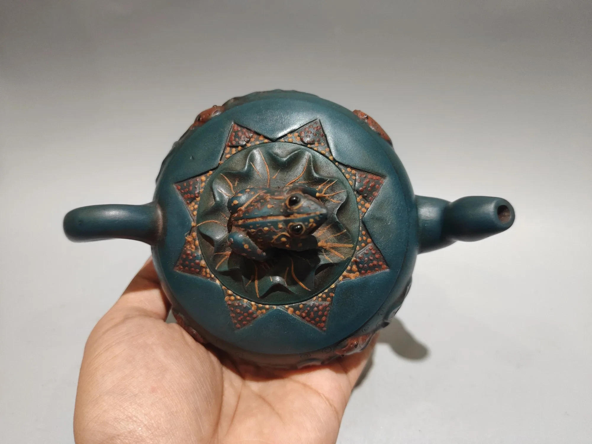 Yixing Purple Clay Teapot Republic of China Green Mud Frog Lotus Leaf Pot Moonlight over the Lotus Pond Kettle Teapot Flagon