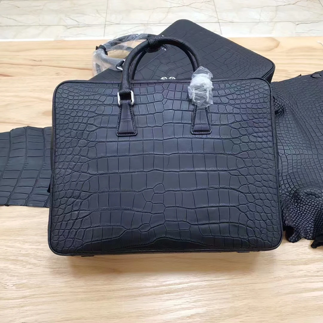 

2023 new genuine crocodile leather skin briefcase men laptop bag luxury aligator leather skin men business bag black Blue color