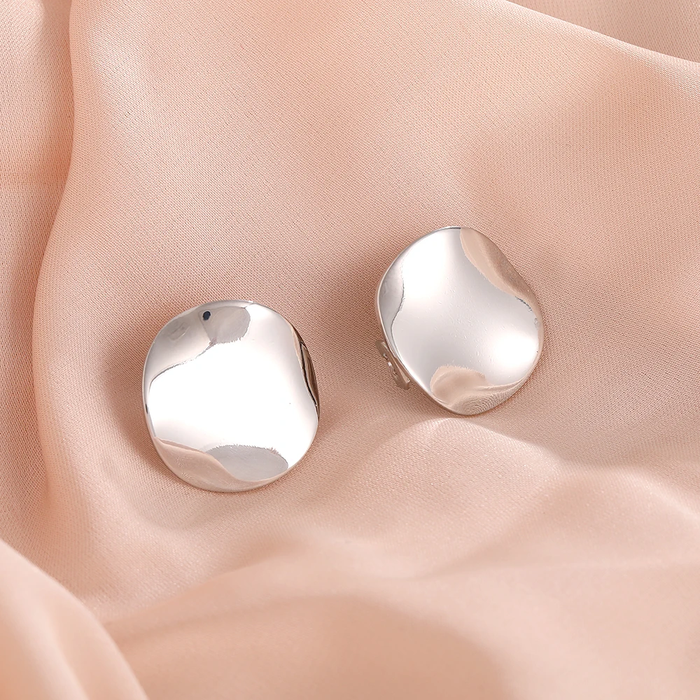 Punk Vintage Round Silvery Gold Plated Clip on Earrings for Women Minimalist Geometric Non Pierced Earrings Party Gift