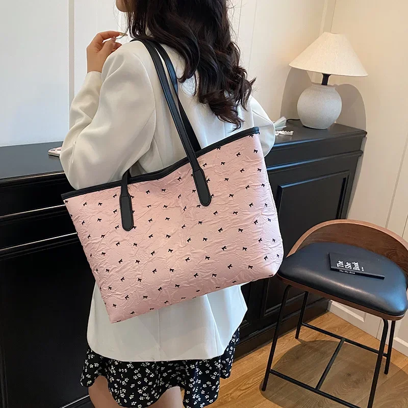 Sommerliche, farbenfrohe Tragetasche mit Schleife für Damen, große Kapazität, trendige, vielseitige Hand- und Schultertasche, ideal für Pendler, Alltag und Freizeit. – Detail 2