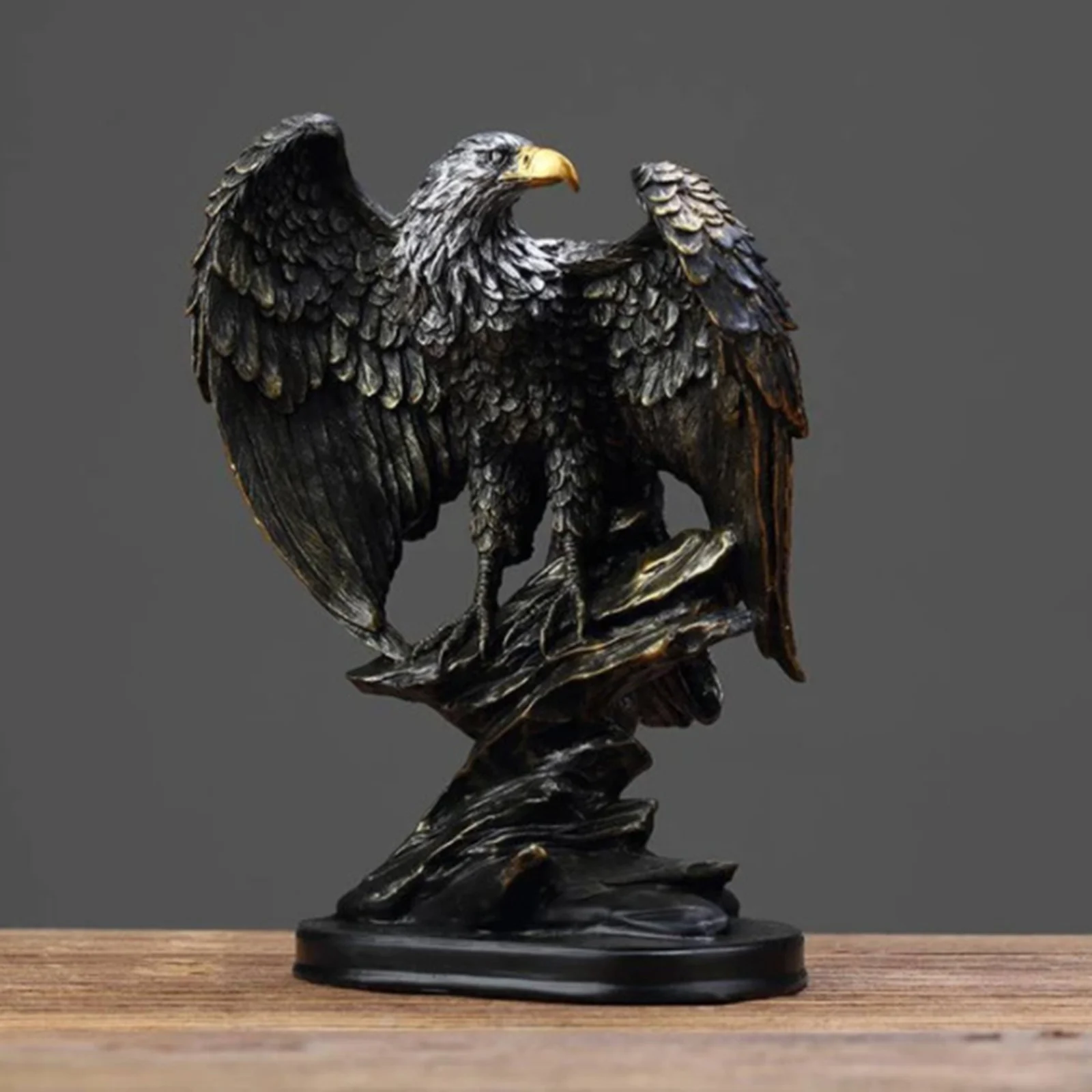 Art Eagle Statue Miniature Sculpture Handmade Animal Crafts Ornament Bird Figurine for Home Desk Bedroom Tabletop Decors