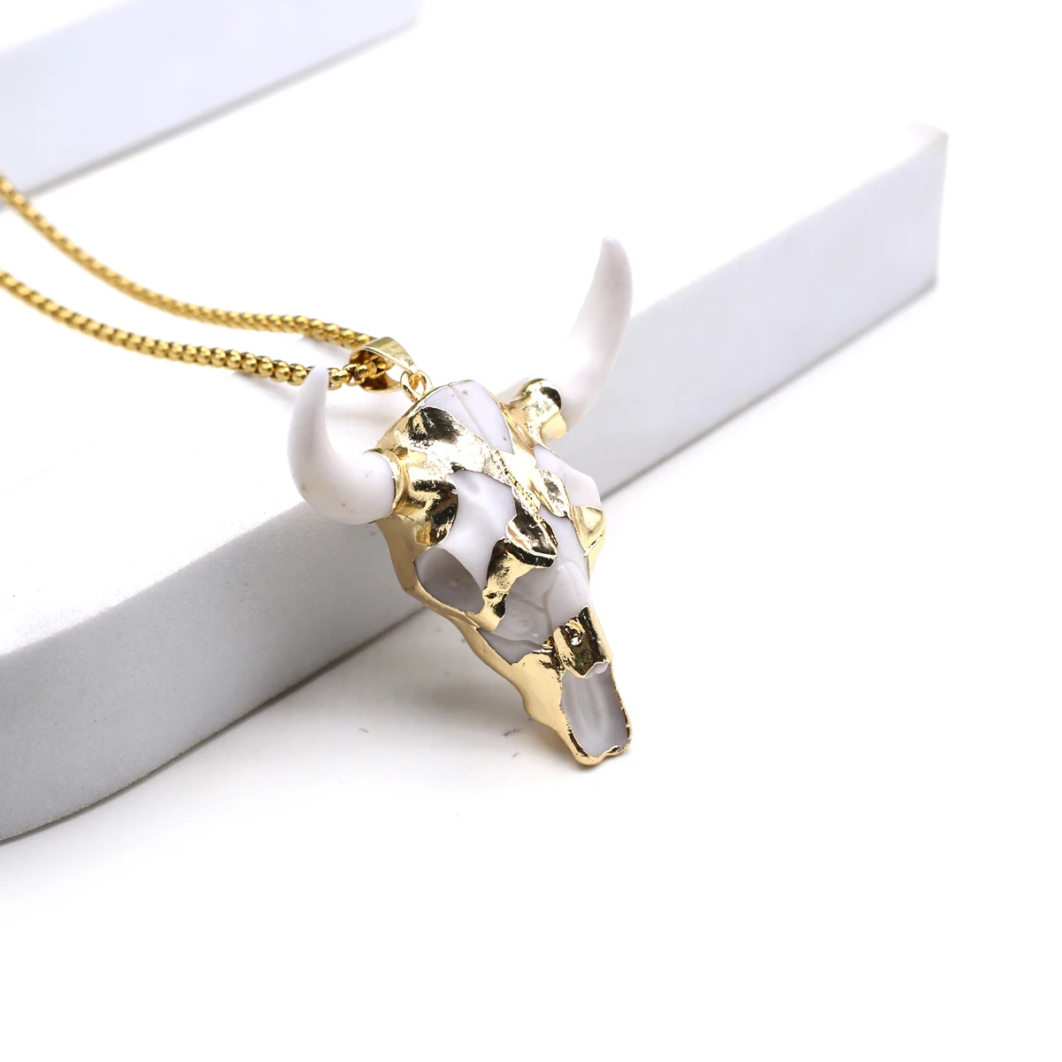 Natural Stone Pendant Necklace Cattle Head Quartz Golden Silvery Link Chain Healing Crystals Stone Charms Necklaces For Women