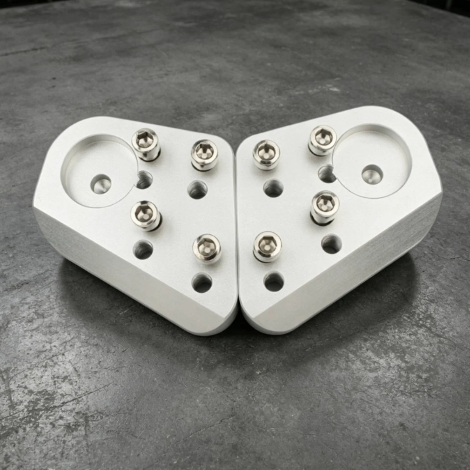 German Motorcycle Handlebar Riser Kit 6061 T-6 Aluminum CNC Handlebar Riser Kit Vehicle Part 19 Mm Height Increase Stainless