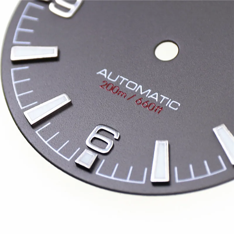 High Quality 28.5mm Nh35 Watch Dial With Green C3 Bright Luminous For Crown At 3 3.8 Clock Nh35A Movement Mod Accessories