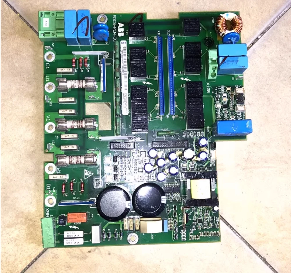 3ADT315200R1001 SDCS-PIN-3B DCS400 control board Used in good condition