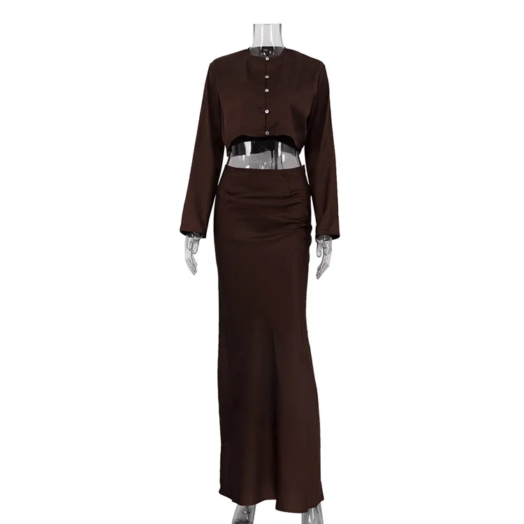 

Сексуальный укороченный топ и юбка с длинным светом и поясом для молодых женщин, модный наряд из футболки на лето 2024, брюки полной длины