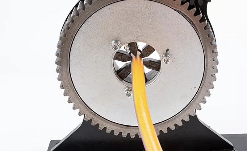 portable Large gear mechanical 8-50mm O.D. agricultural sprayer hose crimping machine crimper manual hose crimping tool