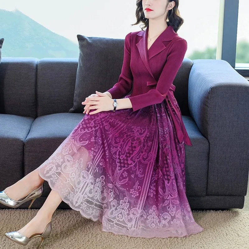 

2023 Spring and Autumn New Mountain House Pleated Skirt Long Sleeve Suit Collar Slim Fit Long Lace Panel Large Swing Dress