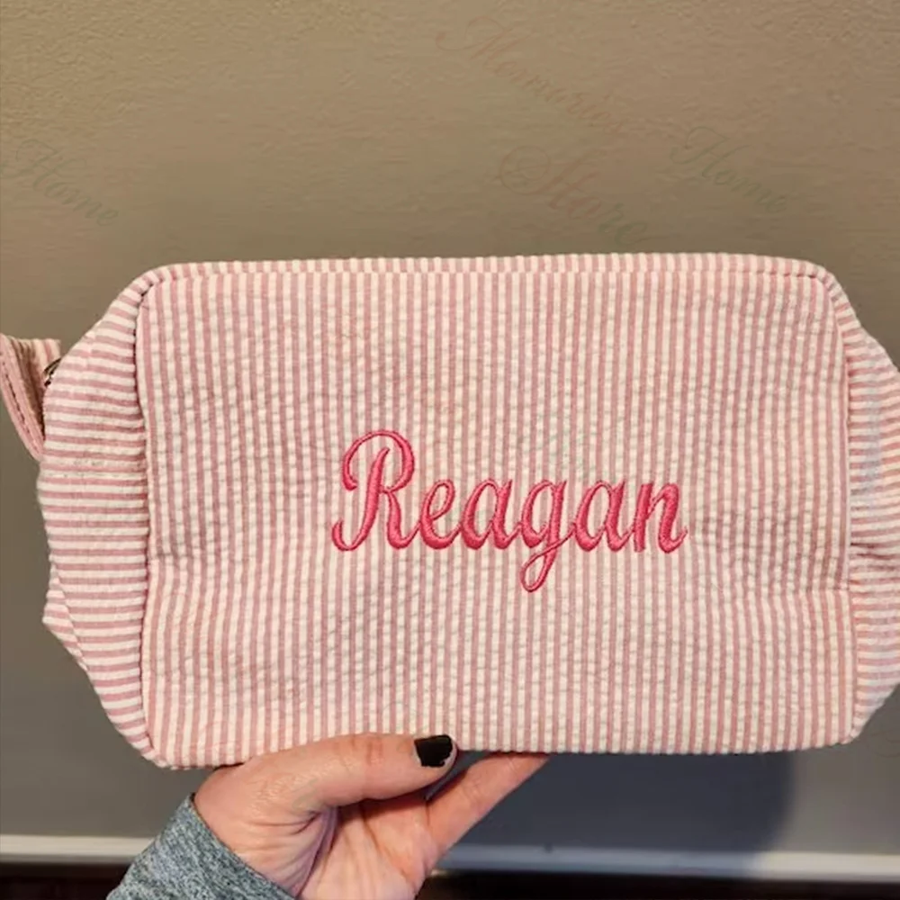 Makeup Bag Seersucker Bag Personalized Name Small Size Travel Toiletry Bag Custom Monogrammed Women\'s Birthday Gift Cosmetic Bag