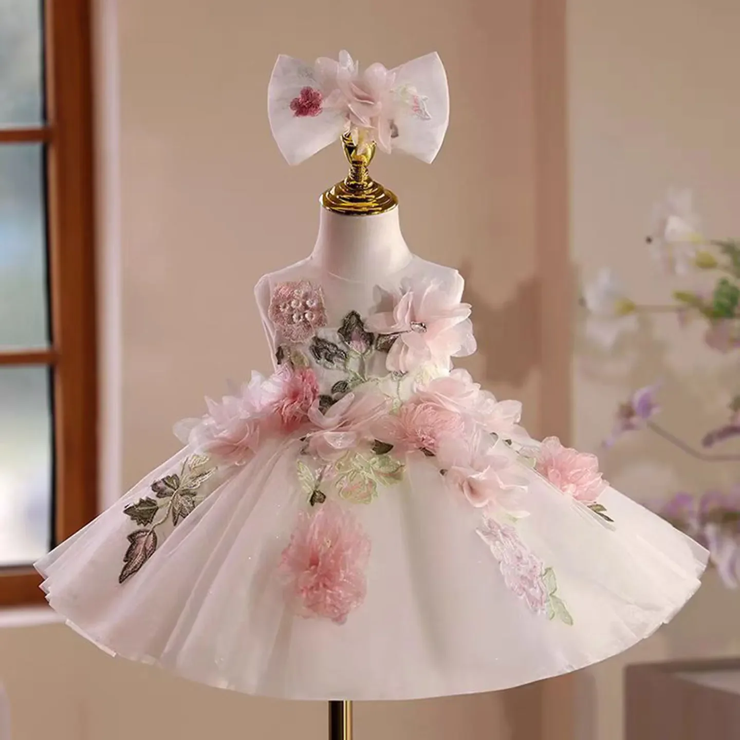 

Dreamy Vow Charming Flower Baby Girl Dress Sleeveless Tulle embroidered for Kids Birthday Party Spring Summer Ball Gown J521