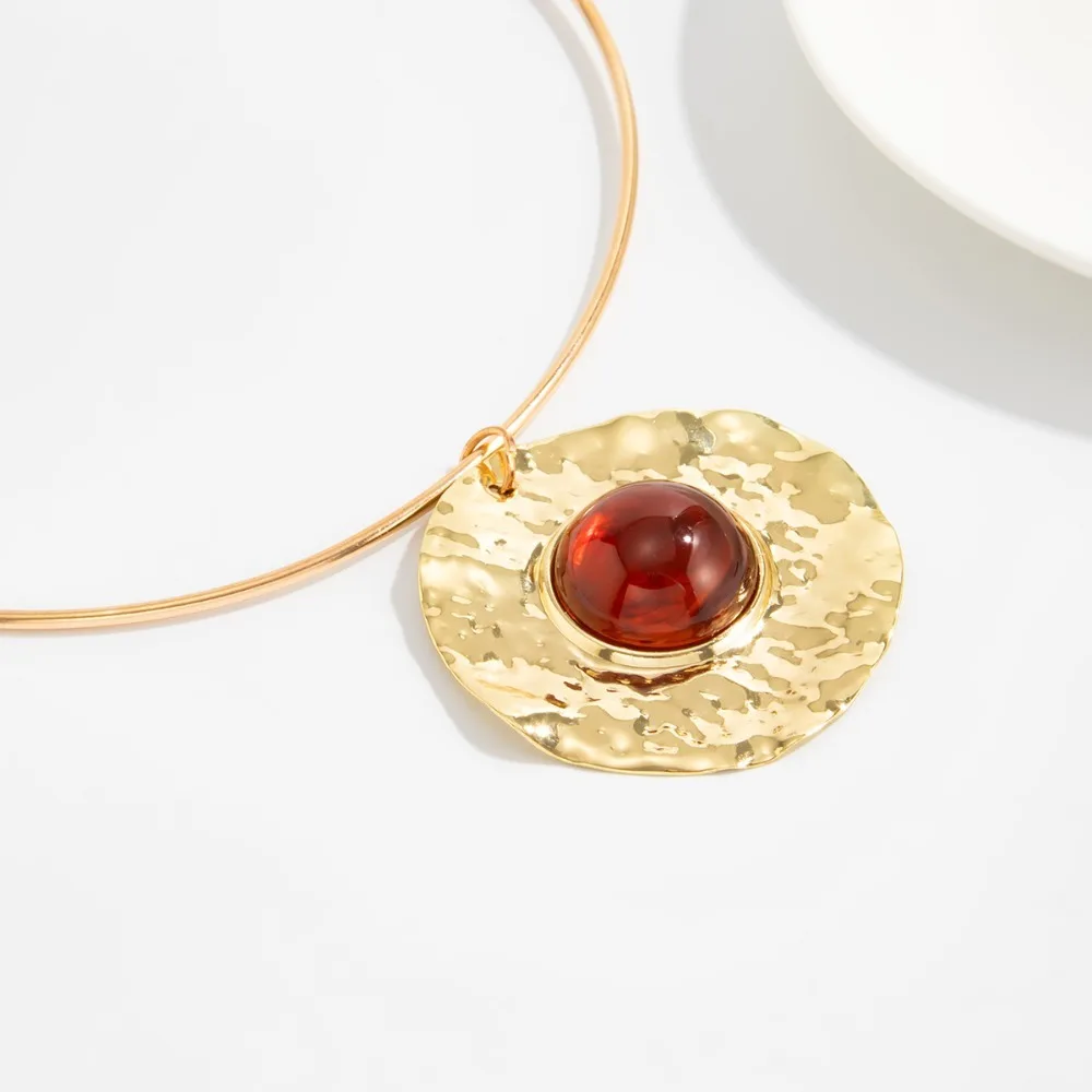 Luxury Fashion Liquid Metal Pleated Circular Resin Imitation Gemstone Pendant Metal Collar Necklace Earrings for Women Jewelry