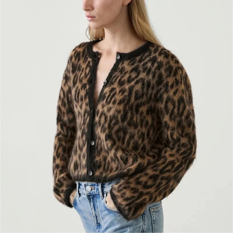 Leopard Print Knitted Cardigan Sweater Autumn Winter European America Women Cotton Single Breasted Cardigan Casual Loose Top New