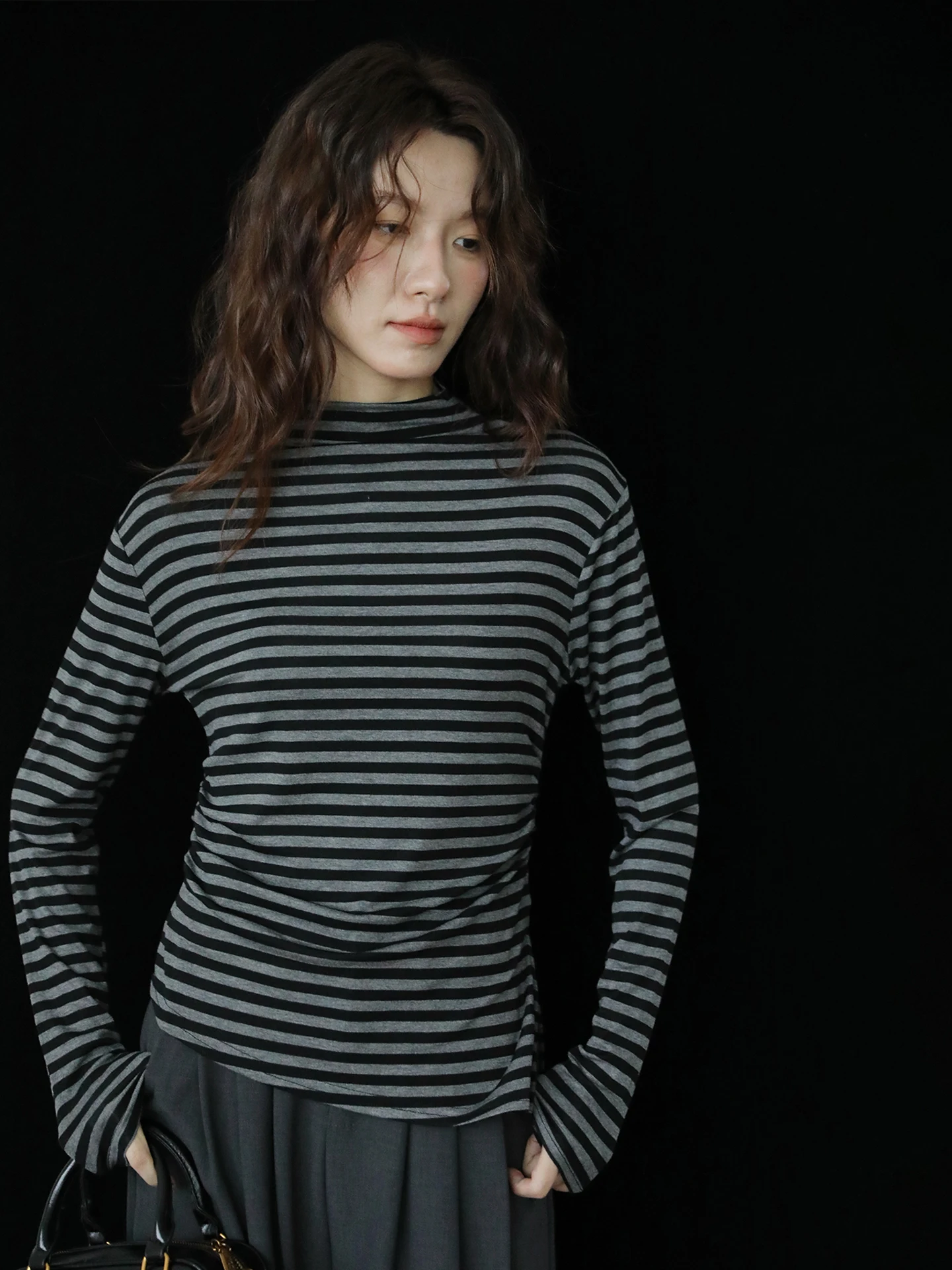 

Женская летняя футболка премиум-класса из смесового хлопка, приталенная, в полоску, с длинным рукавом, вязаная, с высоким воротником, модная