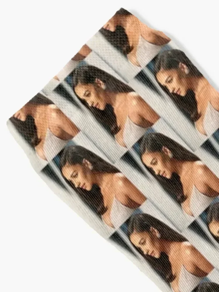 جوارب Shay Mitchell للكاحل مزهرة بتصميم سعيد من العلامة التجارية الفاخرة للرجال