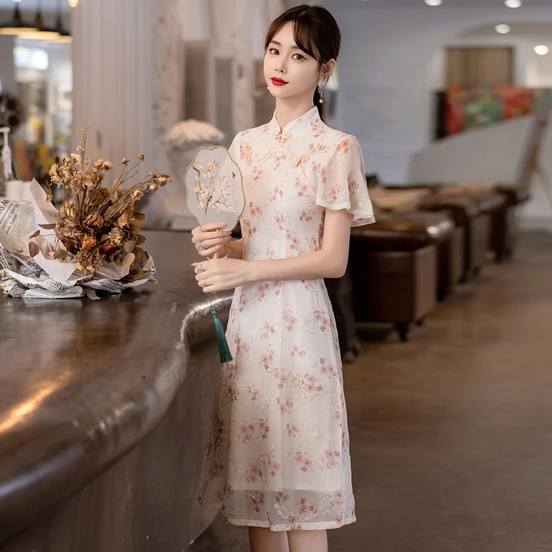 Qipao de manga corta de verano, moda moderna, tendencia étnica tradicional china, vestido Cheongsam bordado para mujer