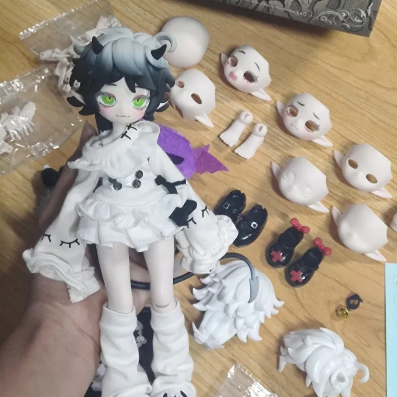 حقيقية شيطان القرن Bjd صندوق أعمى 80% مفصلية تمثال تمثال المنقولة دمية زخرفة سبعة خطايا قاتلة لعبة هدية عيد ميلاد