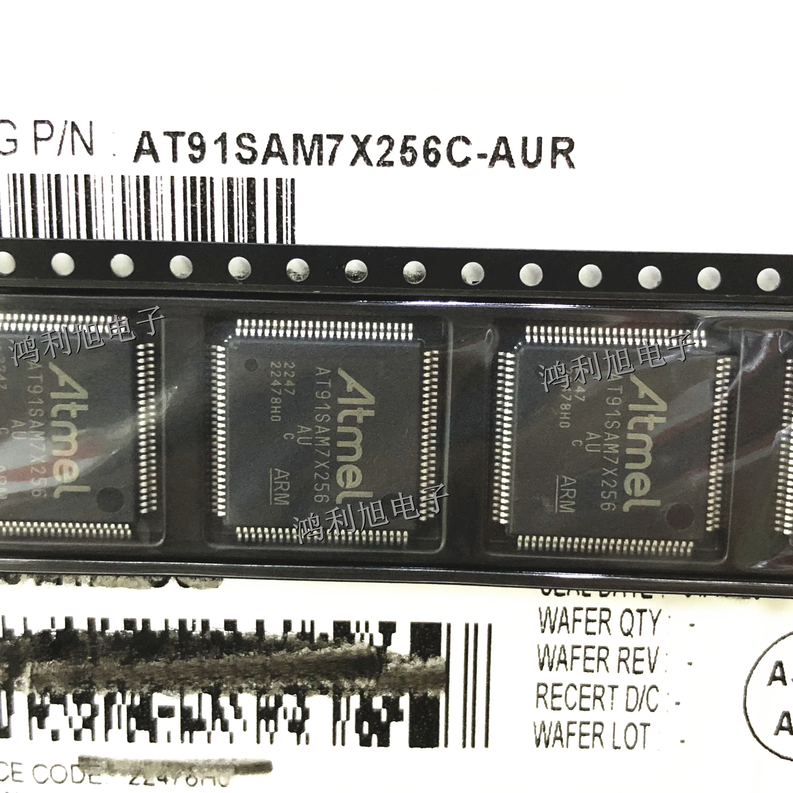 1 Pçs/lote AT91SAM7X256C-AU AT91SAM7X256 MCU 16 bits/32 bits ARM7TDMI RISC 256KB Flash 1.8V/3.3V Bandeja LQFP de 100 pinos