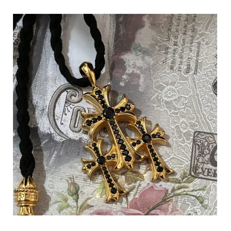 

Personalized Trend Design 3-in-1 Gold Diamond-encrusted Cross Luxury Leather Rope Pendant Necklace Couple Same Style