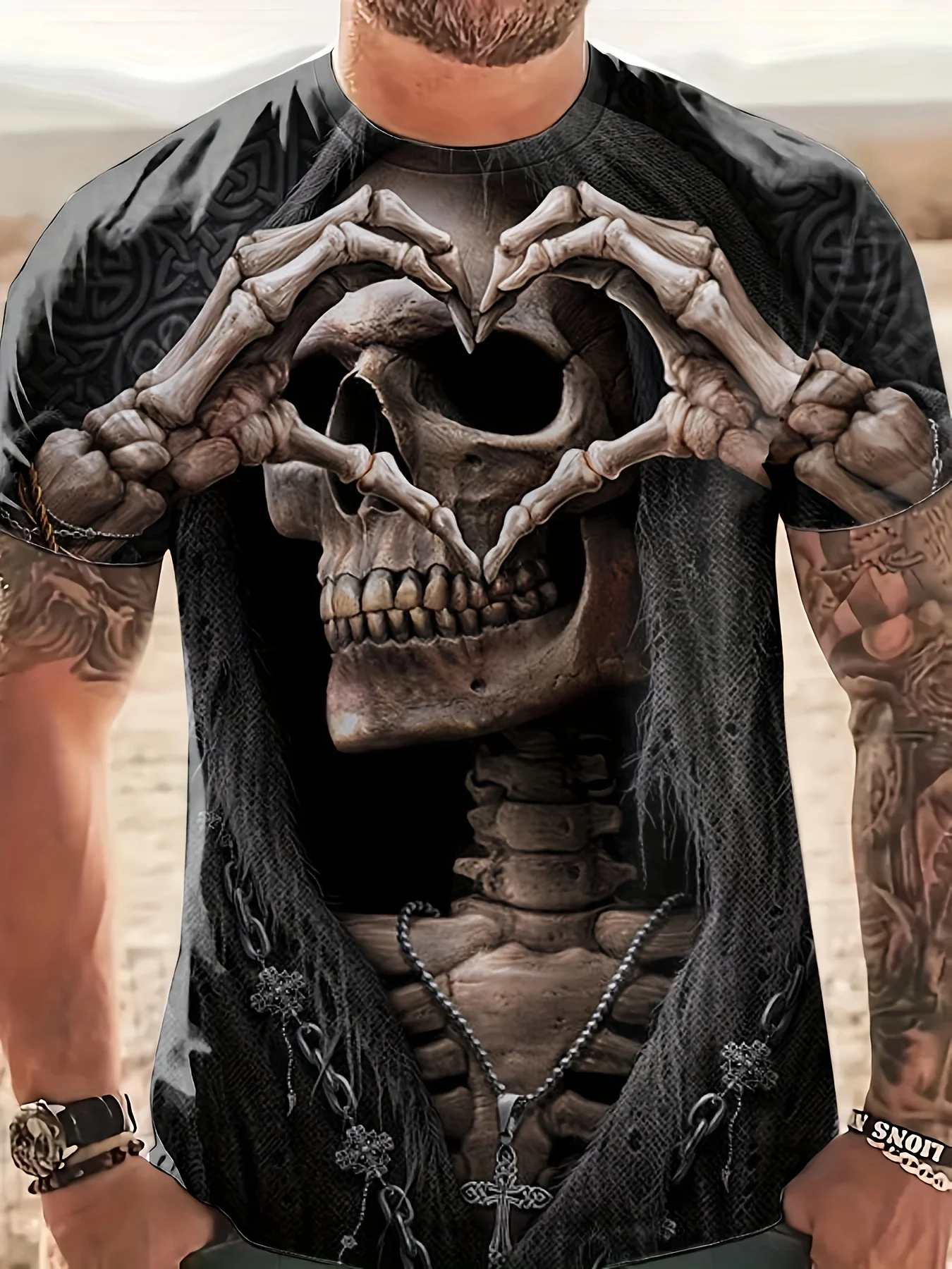 

Men's Casual T-Shirt, Gothic Skull Heart Hands Graphic Black Short Sleeve Crew Neck Tee Cool Streetwear Halloween Fashion Top