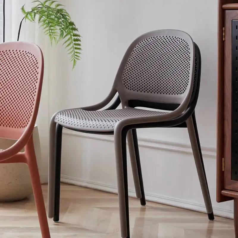Durable Plastic Dining Chairs with Breathable Backrest Minimalist Stackable Outdoor Table Chair Modern Lightweight Kitchen Chair