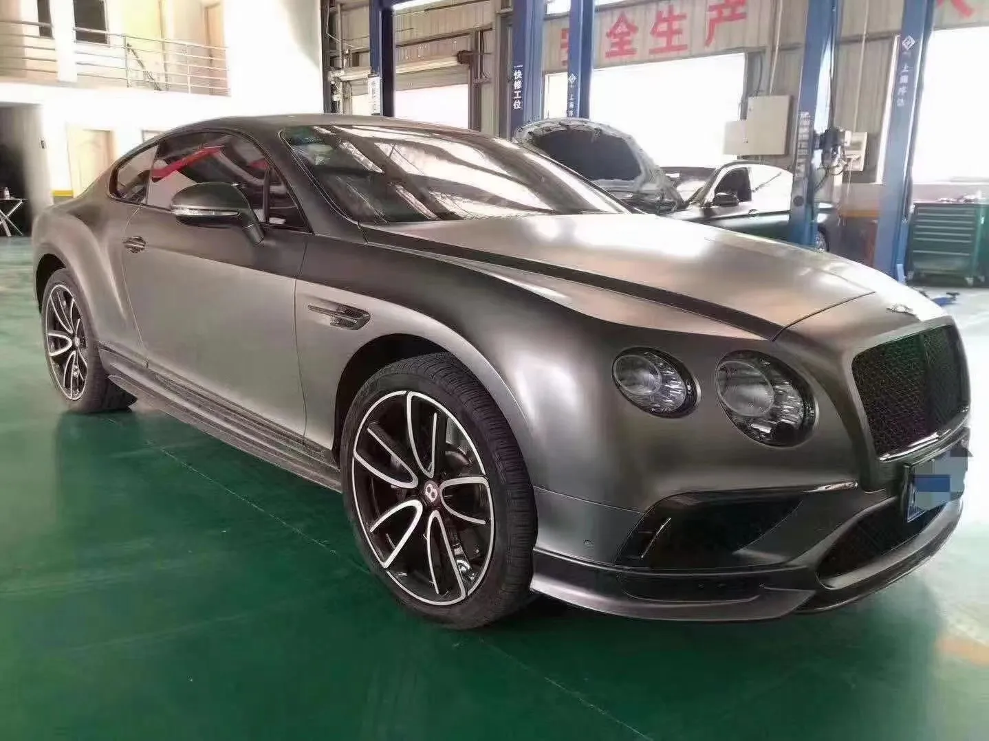 مناسبة لمجموعة هيكل Bentley Continental GT المطورة من Supersports Style مجموعة المصد الأمامي والخلفي