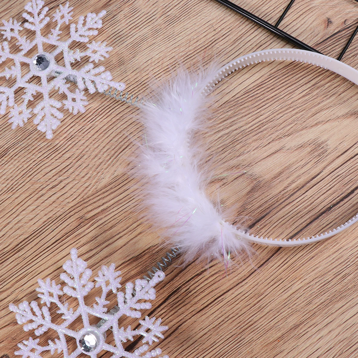 

2pcs Snowflake Hoop White Kids Hair Band Christmas Headdress Lightweight Party Supplies Decorations For Carnival Costume New