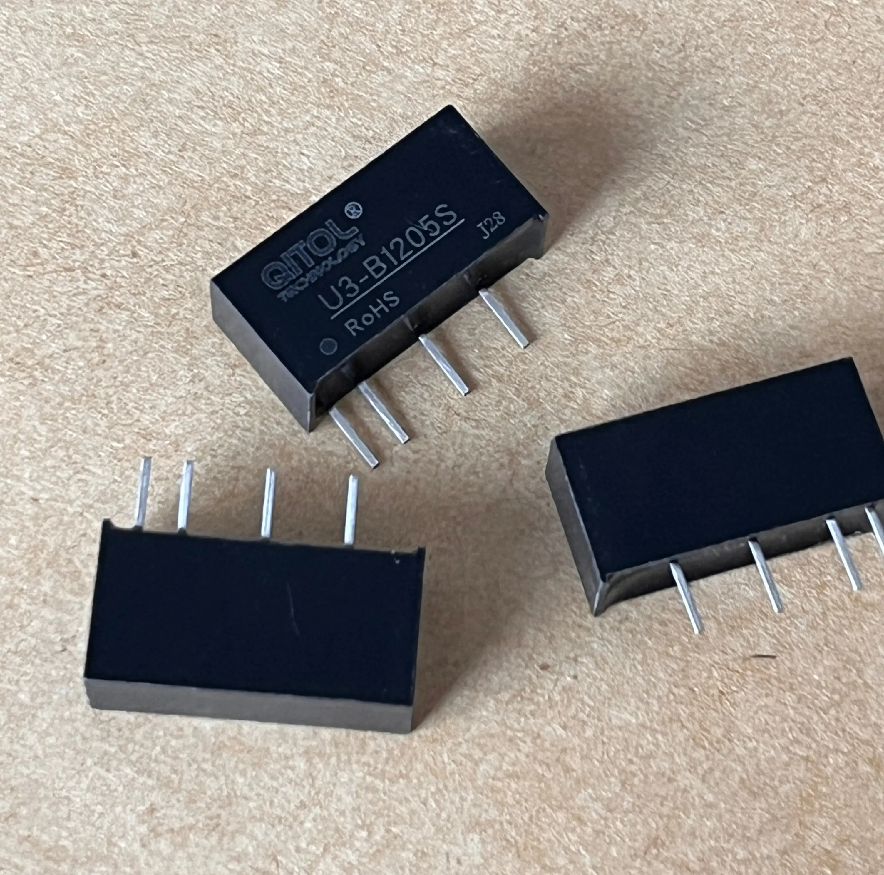 

3W U3-B1205S B1205S-3WR3 DC-DC POWER CONVERTER Switching Step-Down 5VDC Miniature Disconnector Module Isolated DC-DC Power Modul