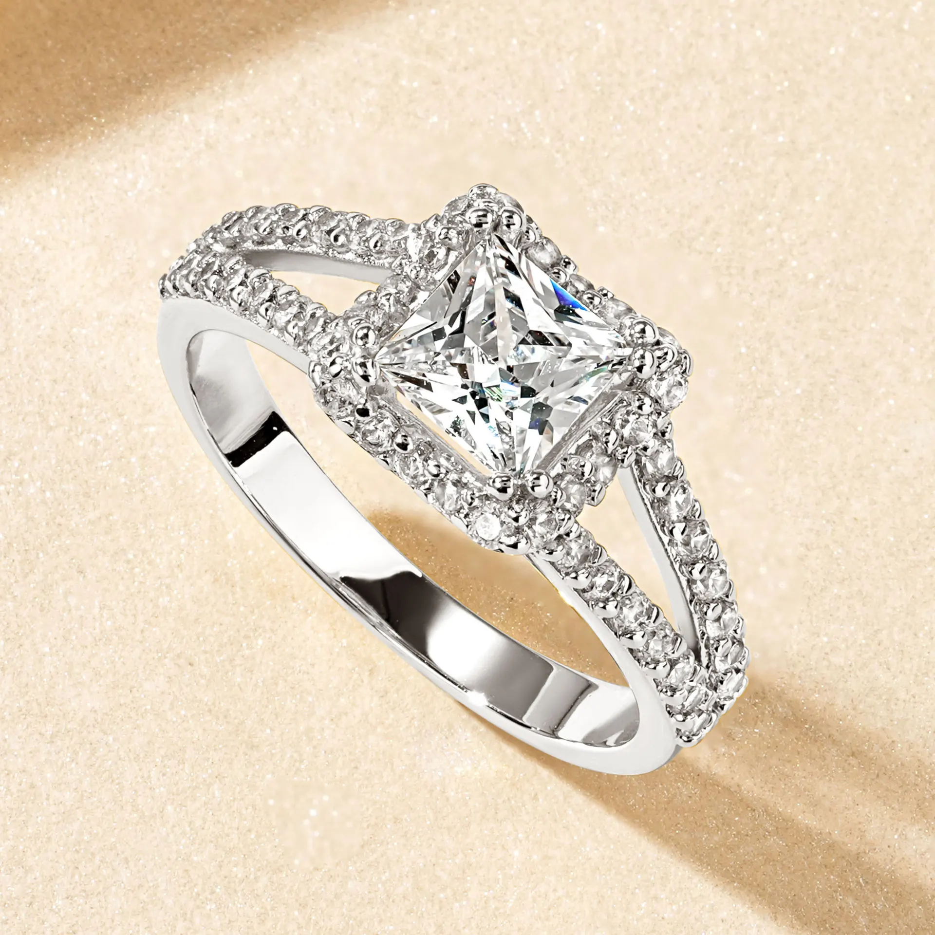 

1-carat square moissanite replica ring, light luxury, high-end, luxurious wedding, proposal, engagement zircon ring