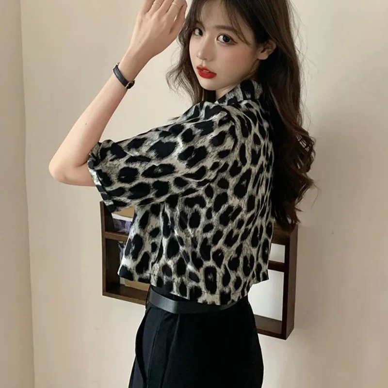 Printed Shirts Women Retro Baggy Short Sleeve Cropped Design Prevalent All-match Casual Ulzzang High Street Temperament Summer