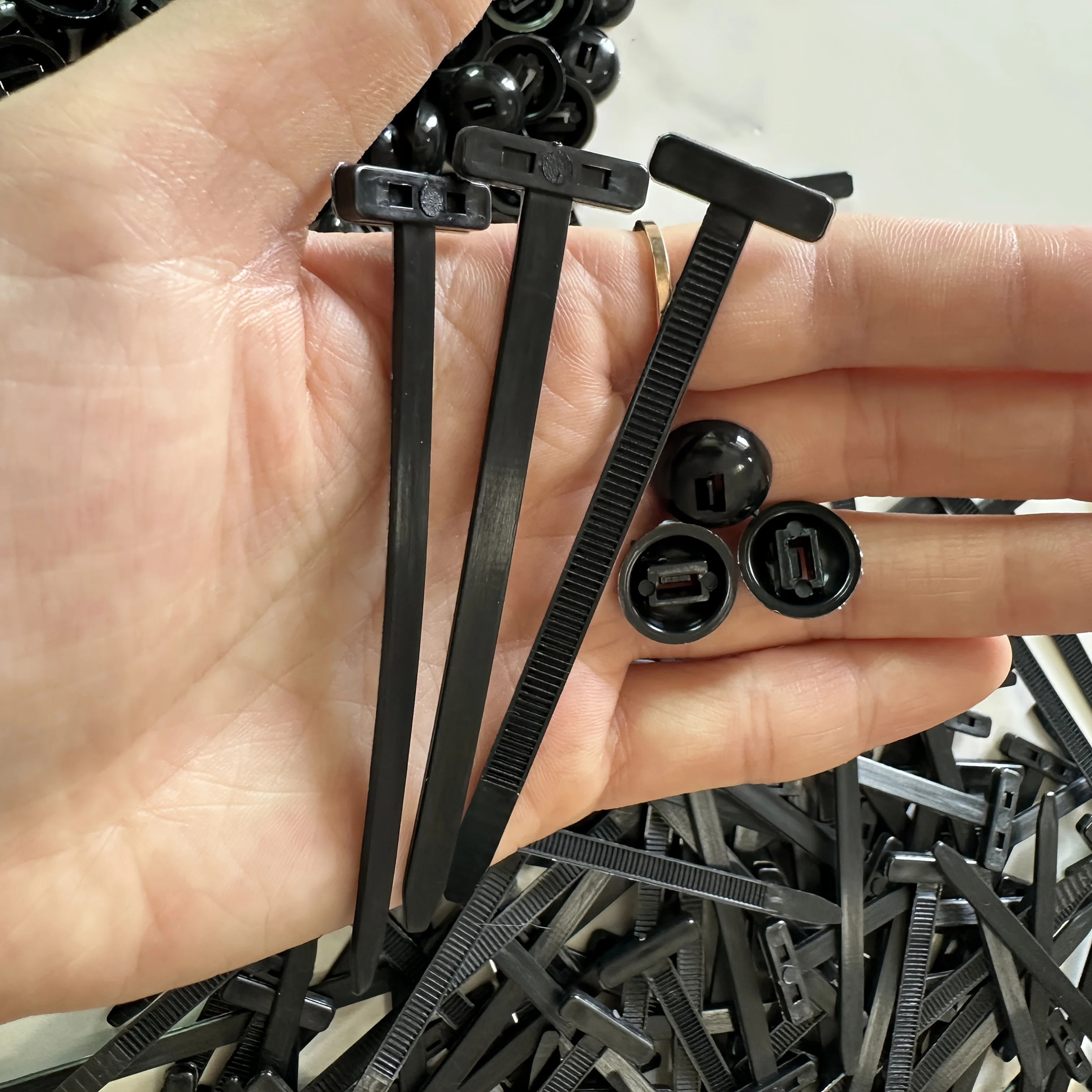 88/176/352Pcs Nylon Universal Cable Tie Buckle, Car Wire Tie Straps Nylon Push Mount Cable Tie, Automobile Parts Fixing Zip Ties