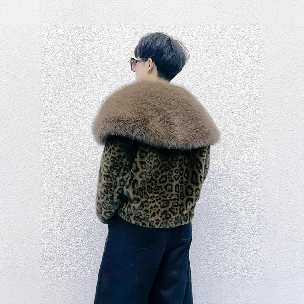 High Quality Integrated Design Fashionable and Trendy Winter Thick Women's Leopard Print Fur Coat