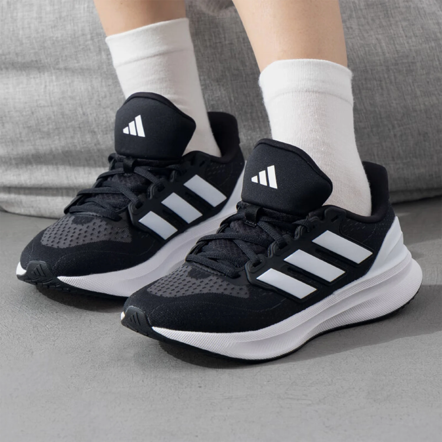 

Adidas Official Genuine 2024, новые женские дышащие противоскользящие кроссовки с сеткой IH2636