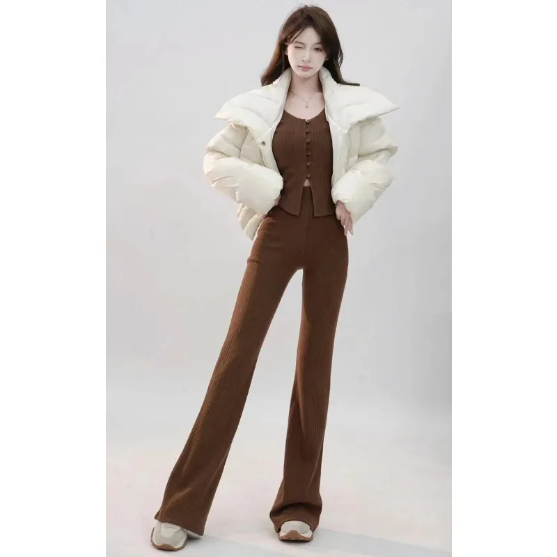 Modische und personalisierte Mantel-Daunenjacke für Damen im Winter, neue lässige kurze Daunen-Brotjacke im koreanischen Stil mit verdicktem Mantel